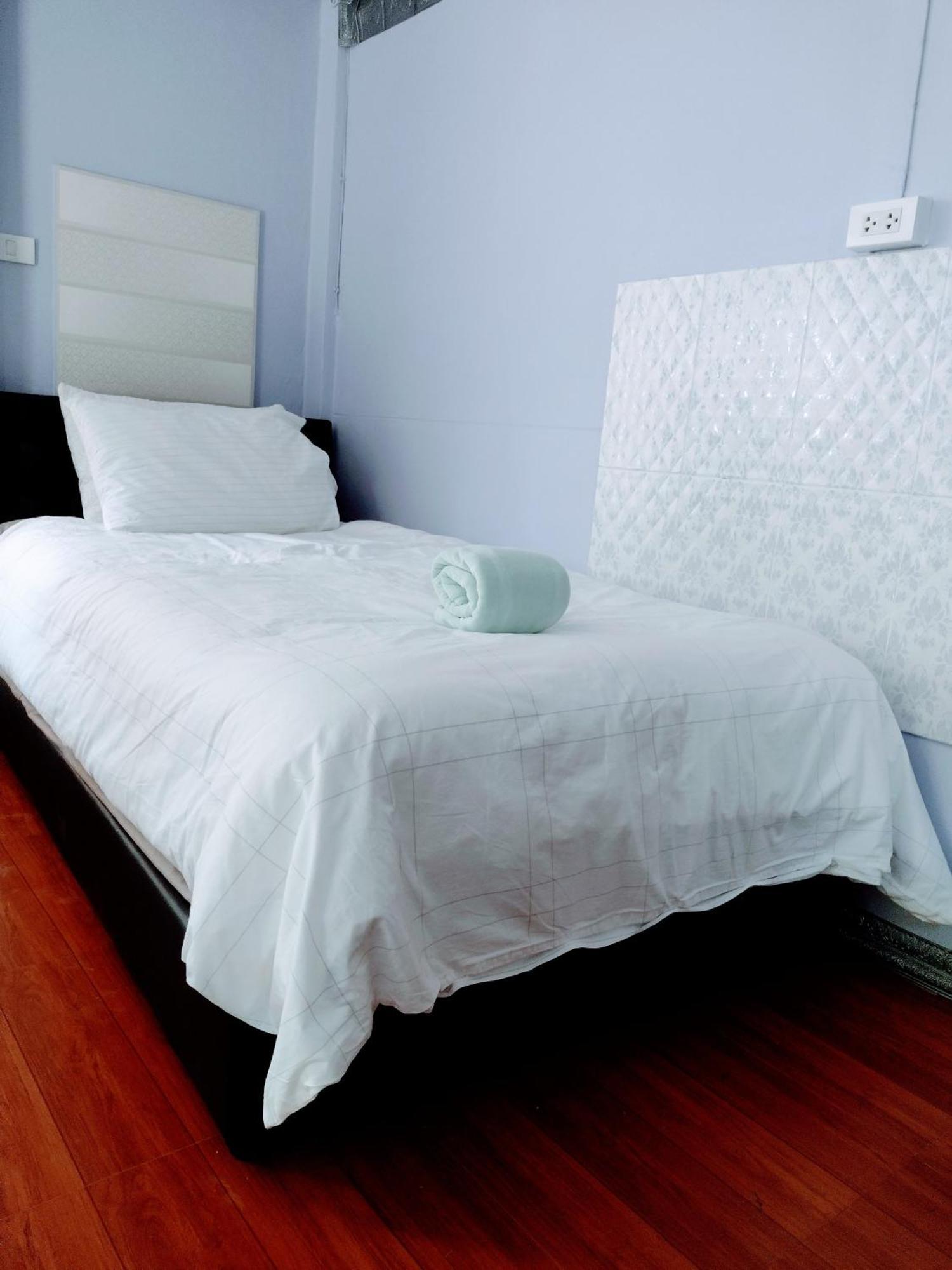 Mango Tree Guestroom Bangkok Luaran gambar